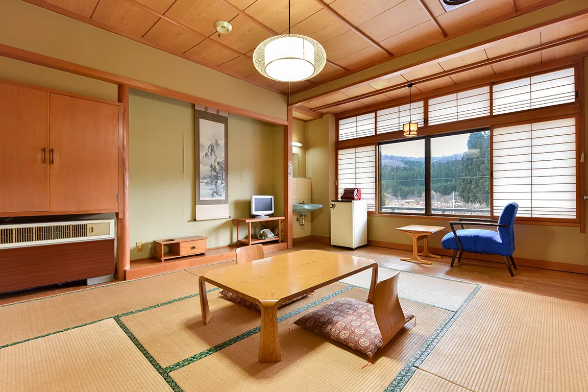 和室6畳（トイレ付）