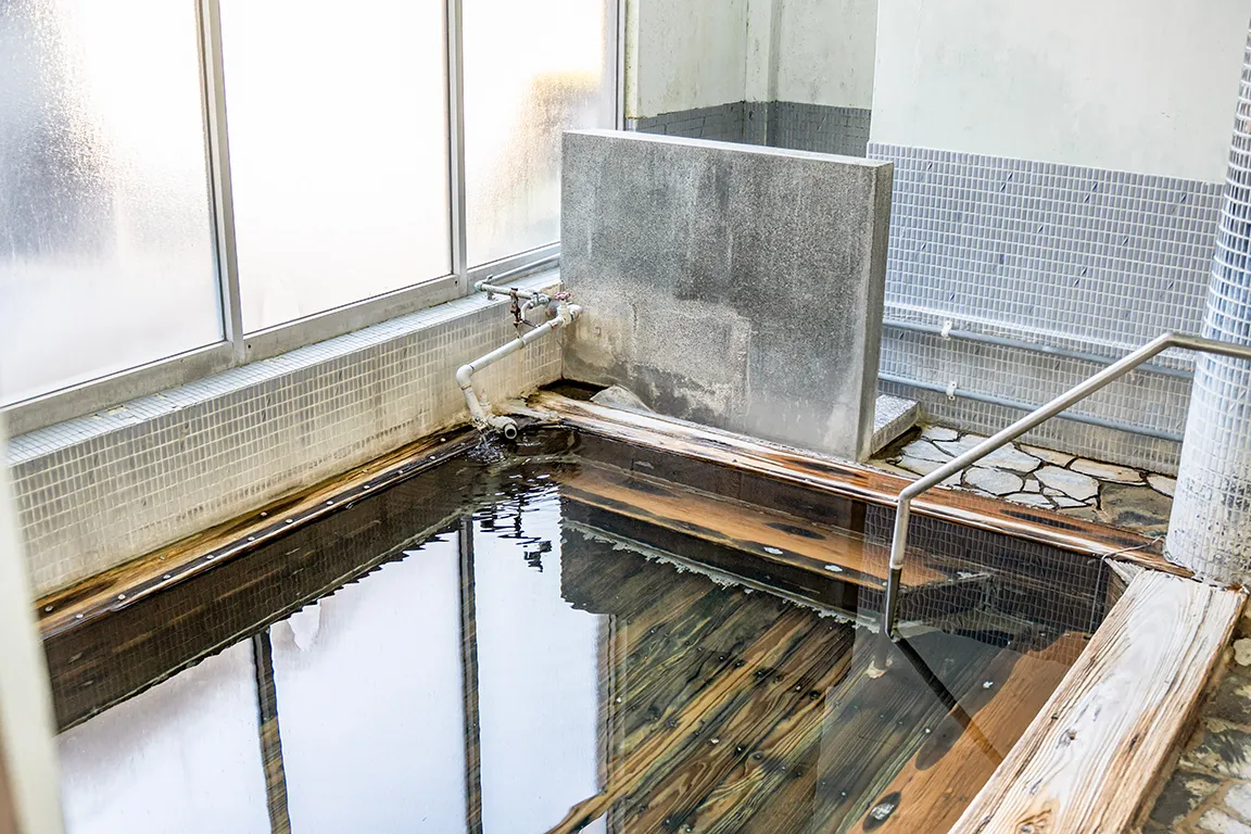 厳選かけ流し美肌の湯